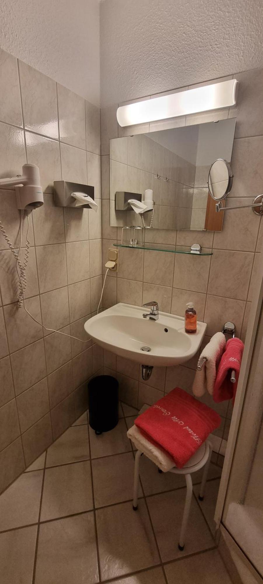Hotel Alt Oesselse Sarstedt Rom bilde