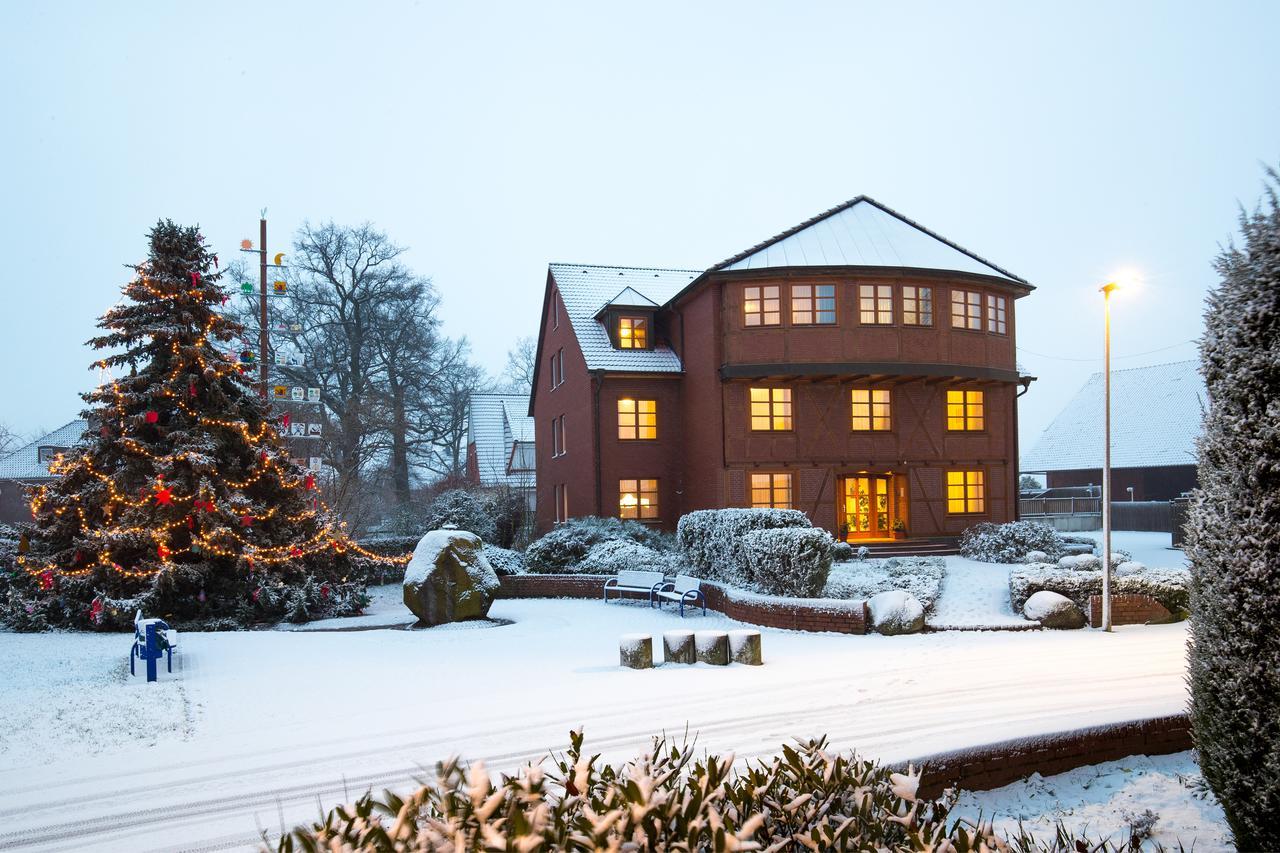 Hotel Alt Oesselse Sarstedt Eksteriør bilde